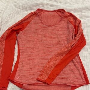 Athleta Heathered Red Long Sleeve Top